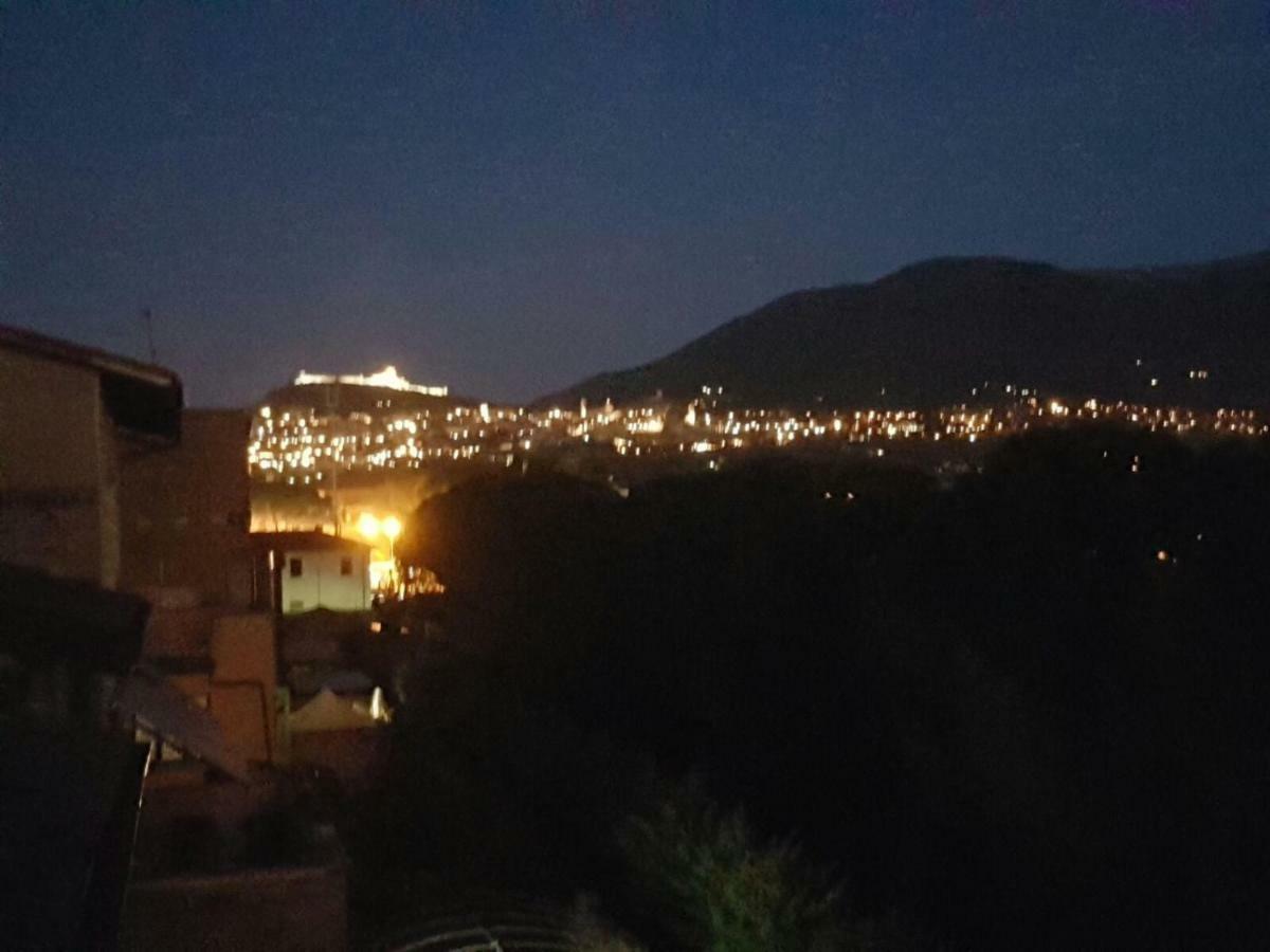 Giardino Di Alex Bed & Breakfast Assisi Luaran gambar
